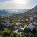 بيت للعطل Family Friendly House With A Swimming Pool Gornje Sitno, Split - 20009 *